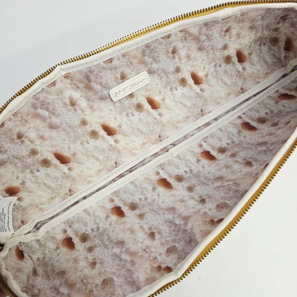 RARE BETSEY JOHNSON J'TAIME CARBS BAG-UETTE CLUTCH CROSSBODY BAG - Picture 10 of 15